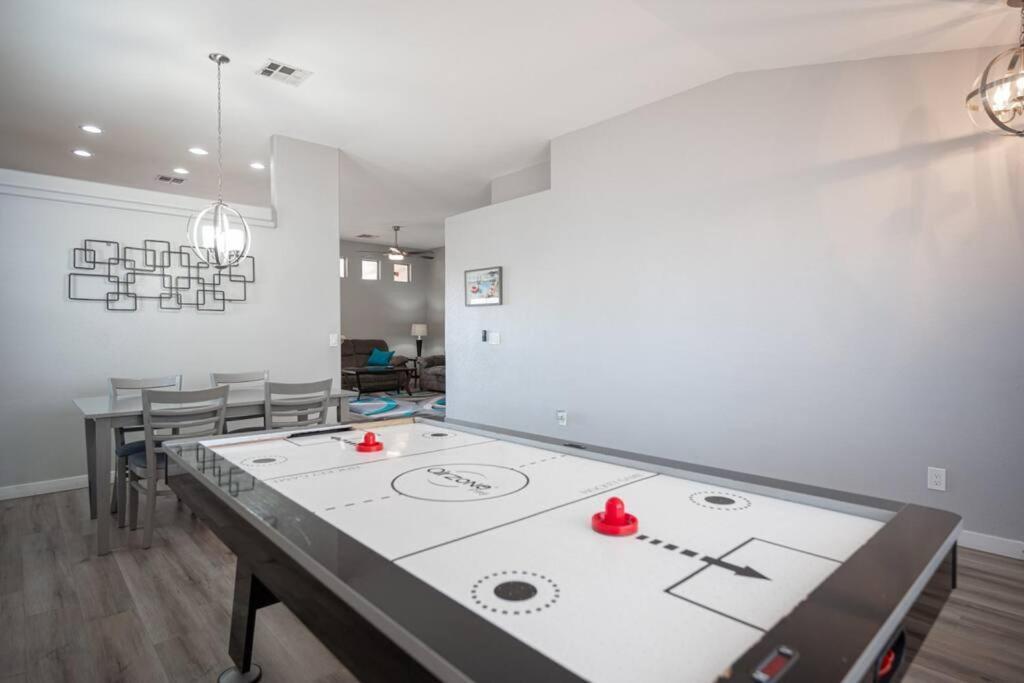 Gorgeous Las Vegas Home With Rv Parking Eksteriør billede